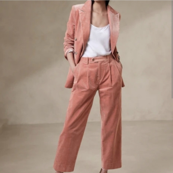 Banana Republic Pants - Banana Republic Rivoli Coral Corduroy Pants
